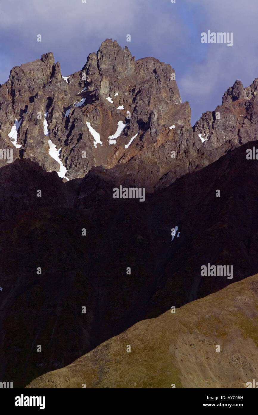 USA, Alaska. Les montagnes sans nom dans la chaîne de l'Alaska. Partie de la Talkeetna Mountains, localement appelé "Craggies'. Banque D'Images