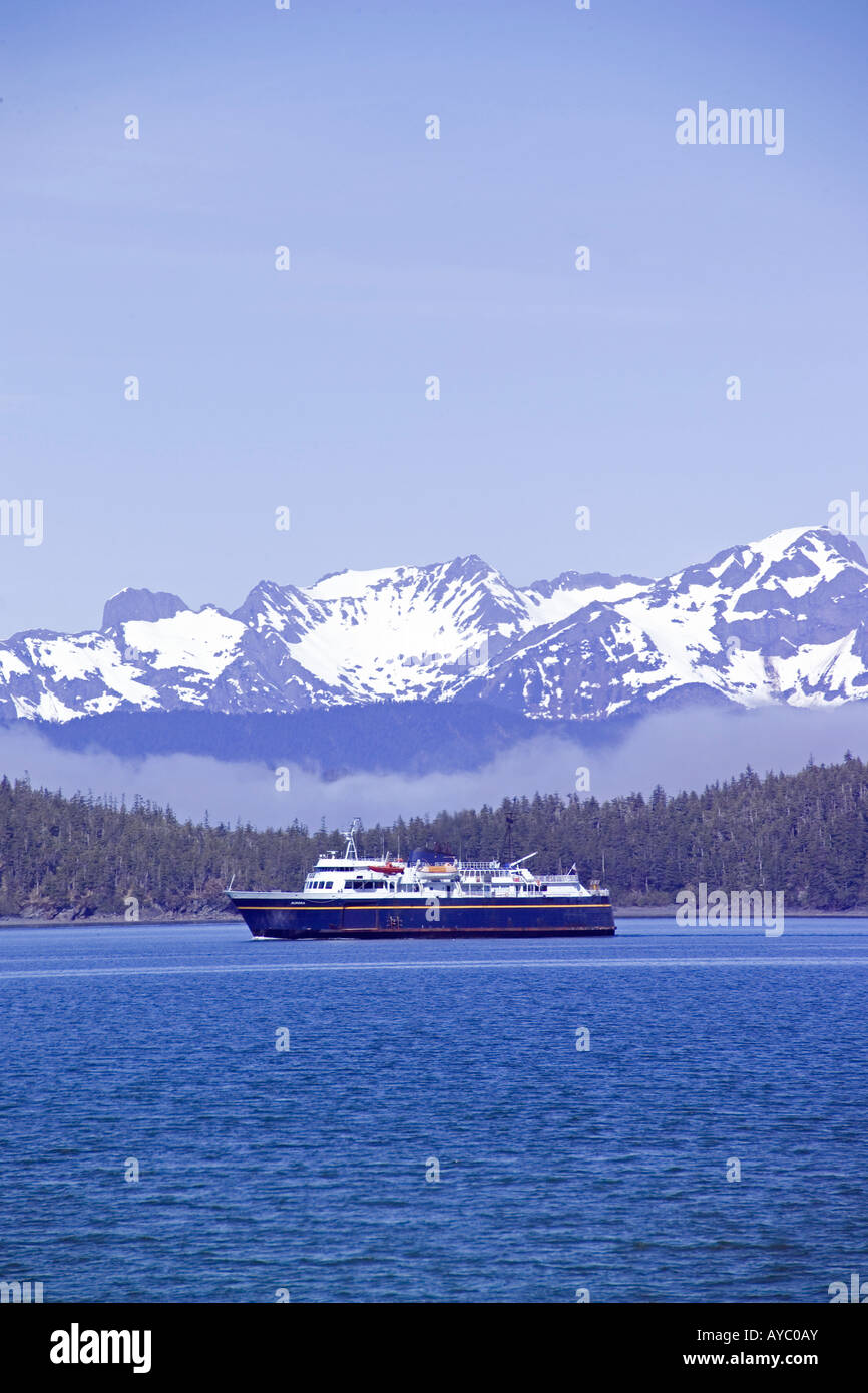 USA, Alaska. L'état d'entrée d'Orca dans Aurora ferry entrée en Cordova, en Alaska. Banque D'Images