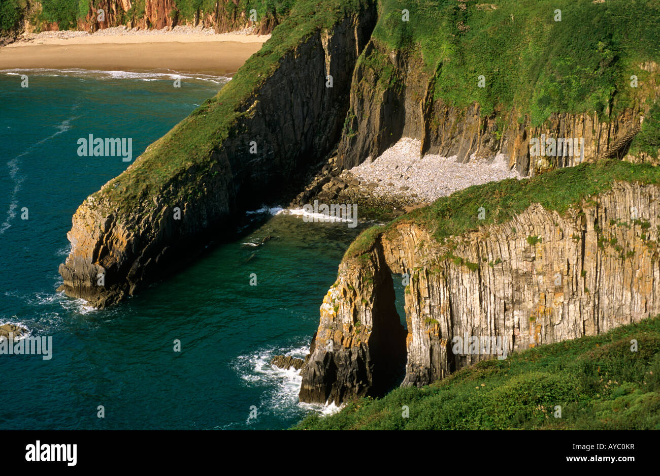 Pays de Galles, Pembrokeshire. Skrinkle Haven sur la côte sud de Pembrokeshire. Banque D'Images