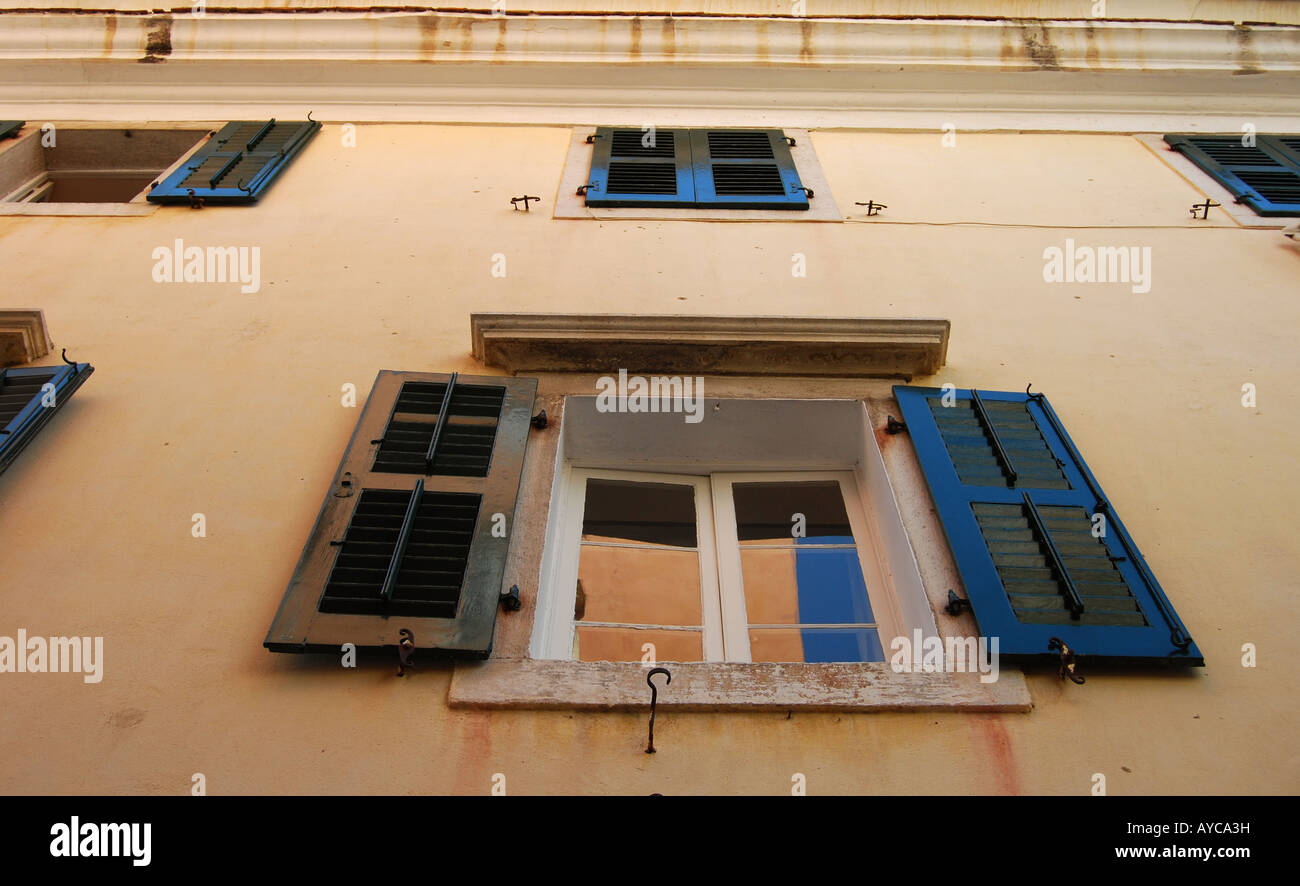 Une maison de ville traditionnelle en Méditerranée Banque D'Images