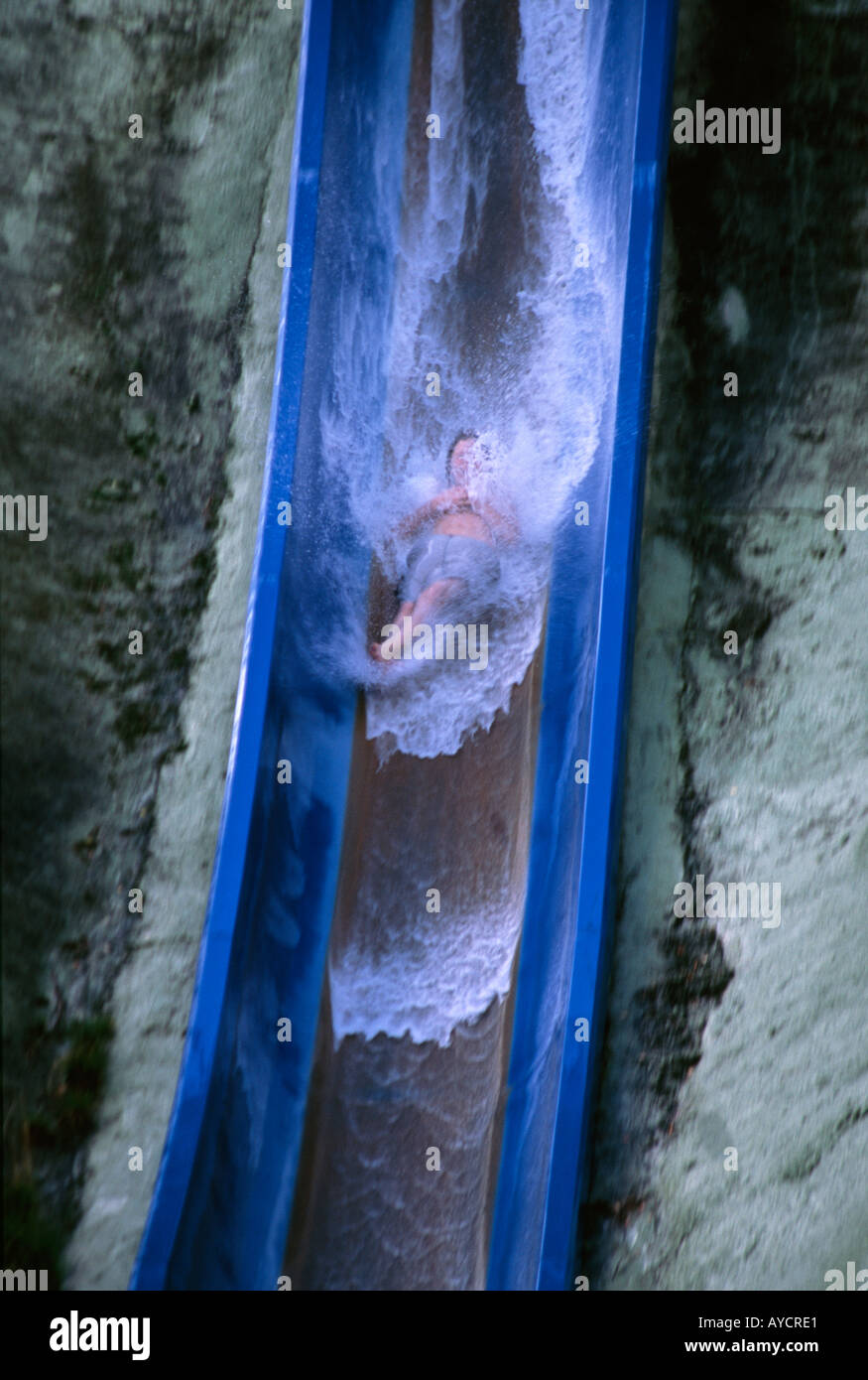 Glissade d'eau Banque de photographies et d’images à haute résolution ...