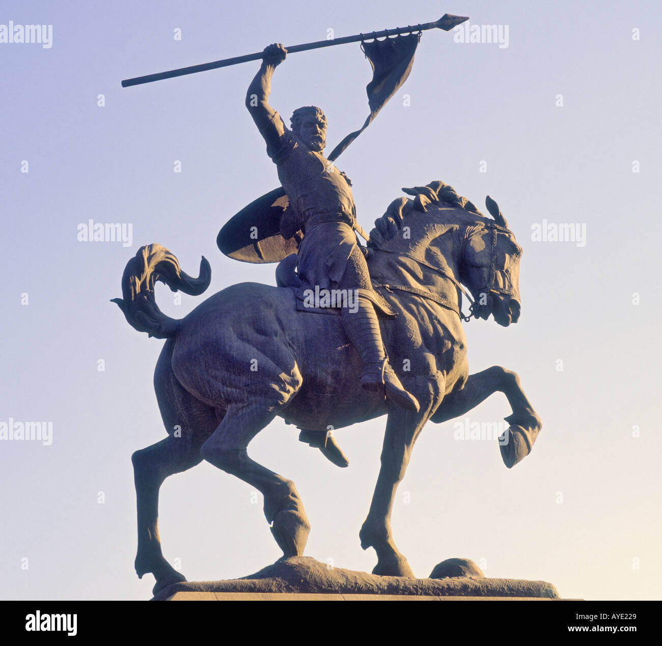 Séville, Espagne. Monument à El Cid, Rodrigo Díaz de Vivar né vers 1040 est décédé 1099 aka Hotel Nobel. Banque D'Images