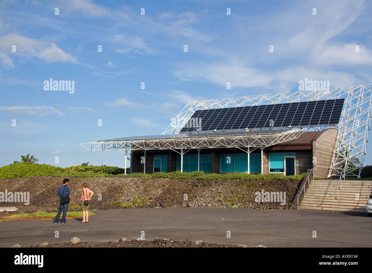 L'Hawaii Gateway Energy Center visitor complex situé sur la côte sud de Kailua Kona sur la grande île d'Hawaï Banque D'Images L'Hawaii Gateway Energy Center visitor complex situé sur la côte sud de Kailua Kona sur la grande île d'Hawaï Banque D'Images