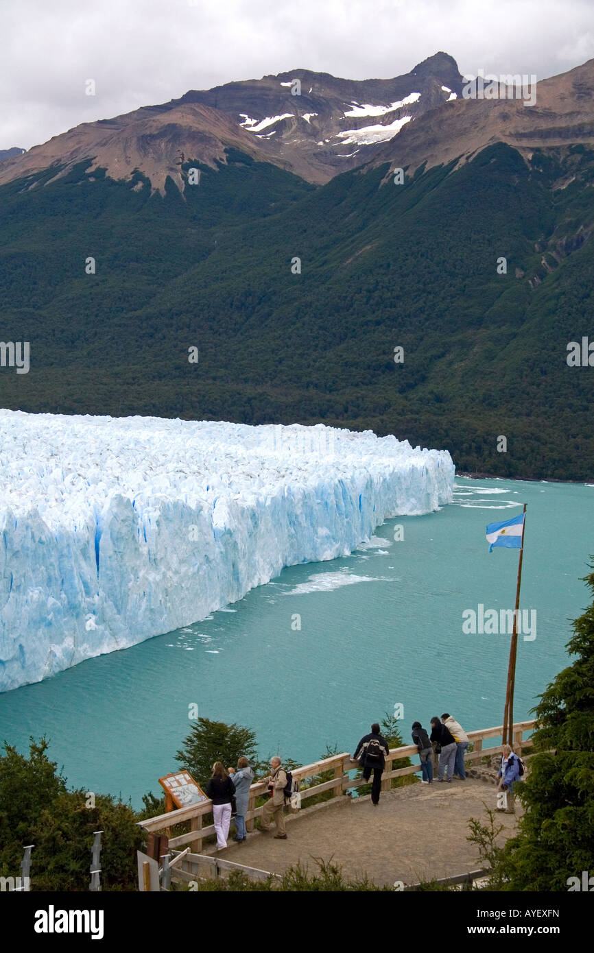 Le Glacier Perito Moreno situé dans le Parc National Los Glaciares en Patagonie argentine Banque D'Images