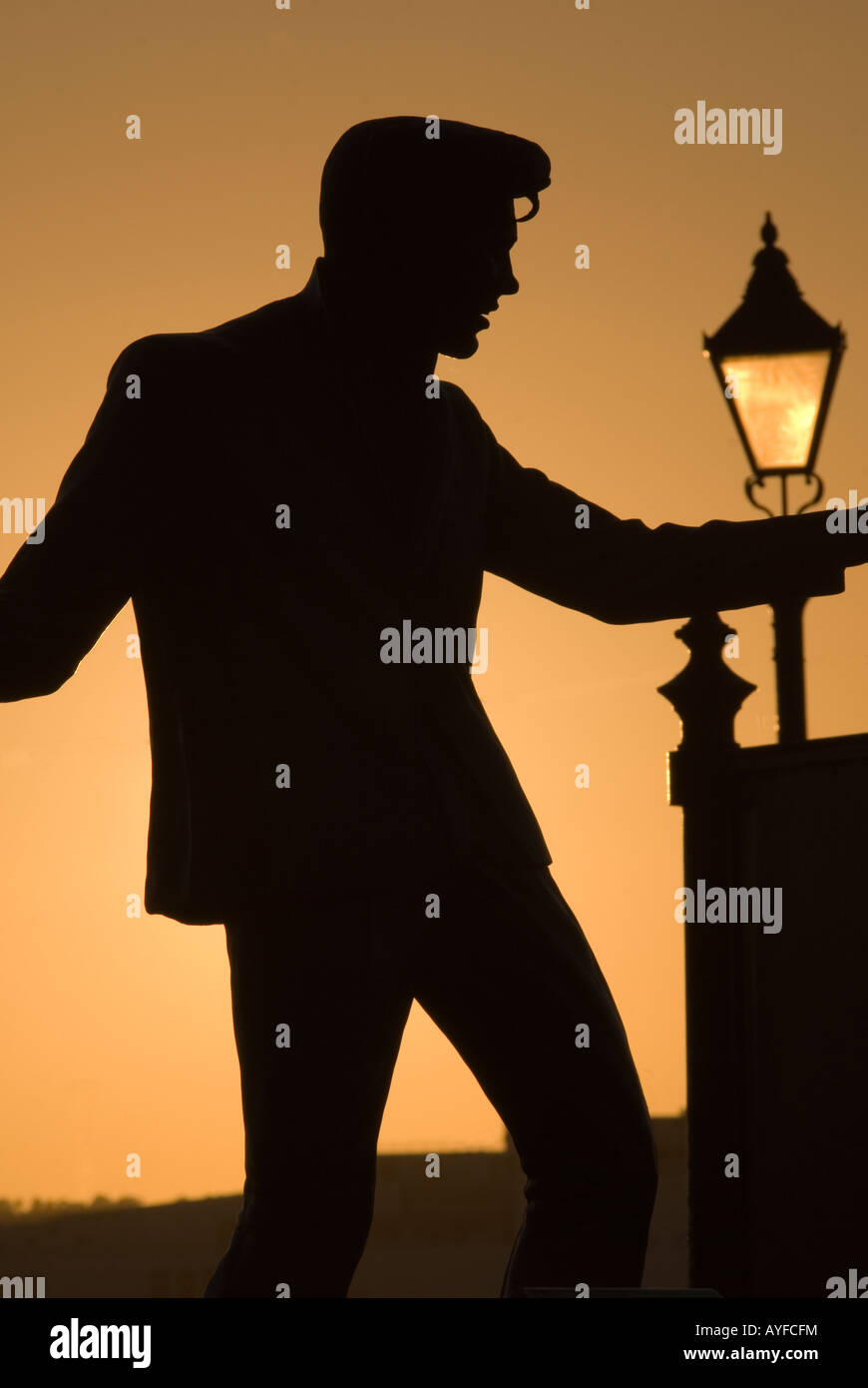 Nouvelle statue de Billy Fury rock singer, Liverpool, Angleterre, Royaume-Uni Banque D'Images