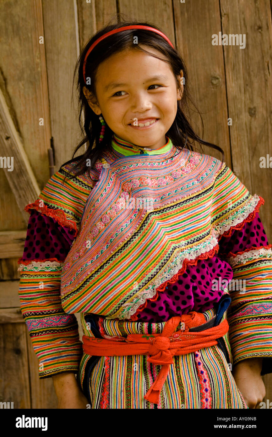 Belle Jeune Fille Hmong Sapa Bac Ha marché près de Vietnam Banque D'Images
