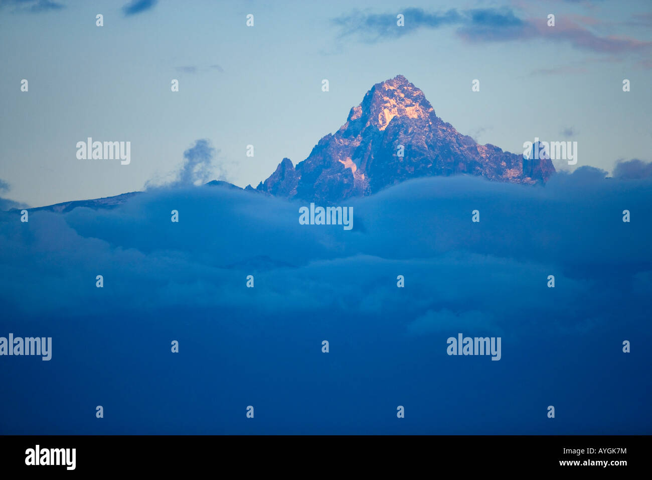 Mt. Le Kenya vu de Sweetwater Game Reserve, Kenya Banque D'Images