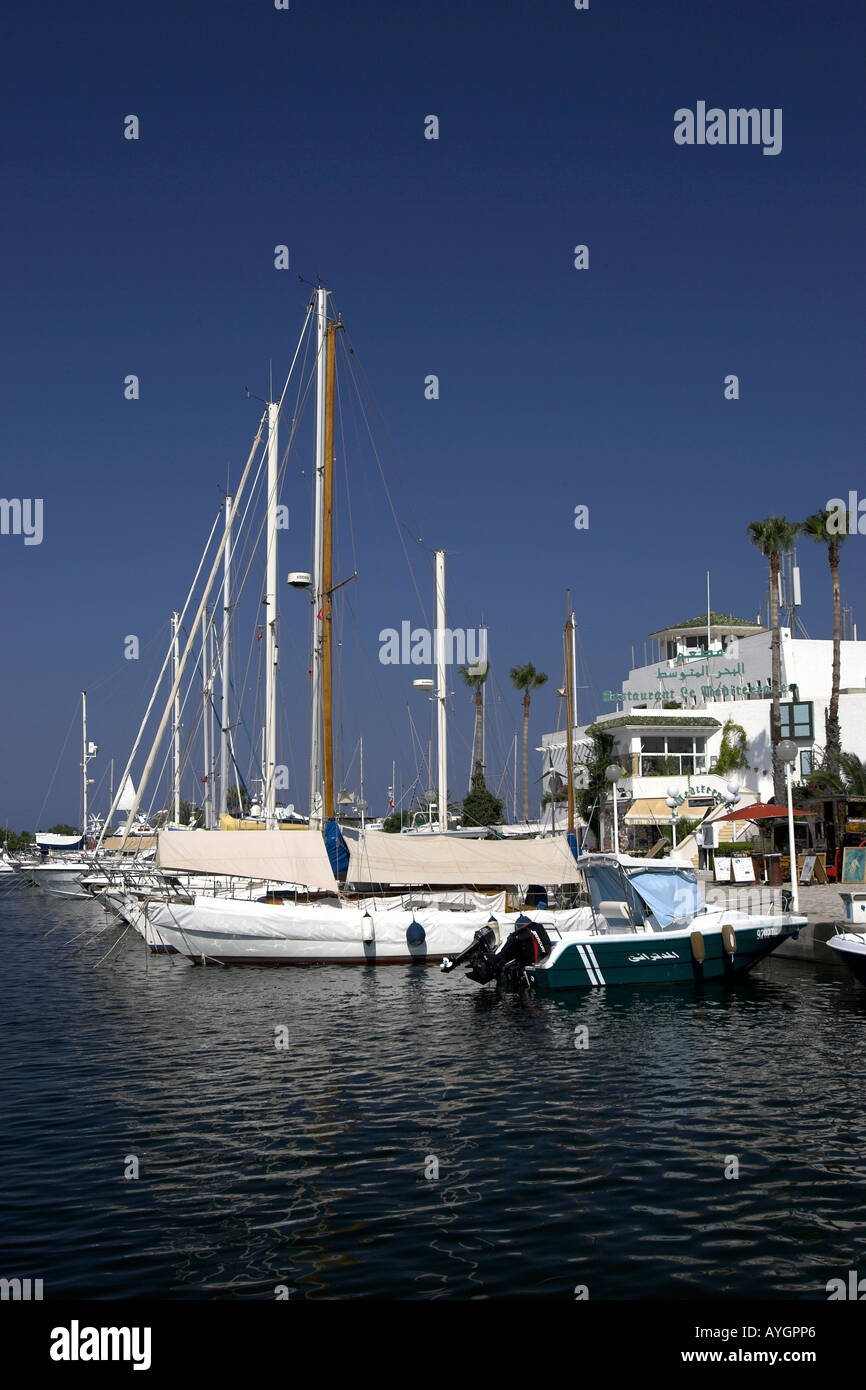 Yachts amarrés au port de plaisance de Port El Kantaoui Tunisie Banque D'Images