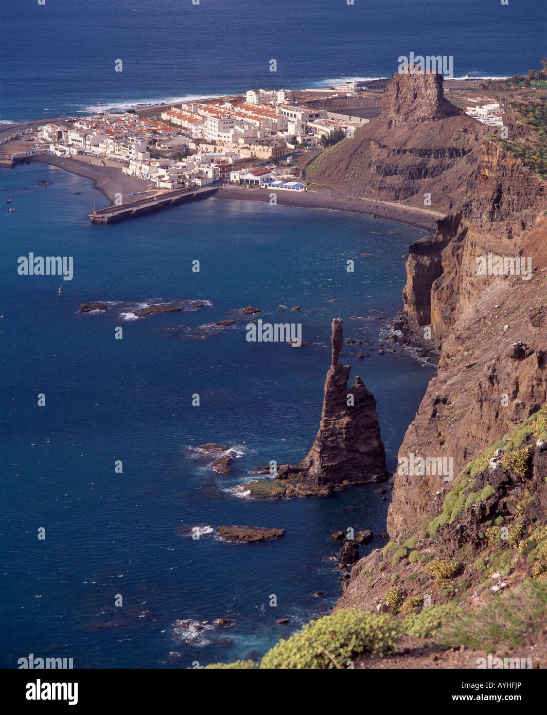 Dedo de Dios ou le doigt de Dieu près de Puerto de las Nieves, Gran Canaria, Îles Canaries, Espagne. Banque D'Images