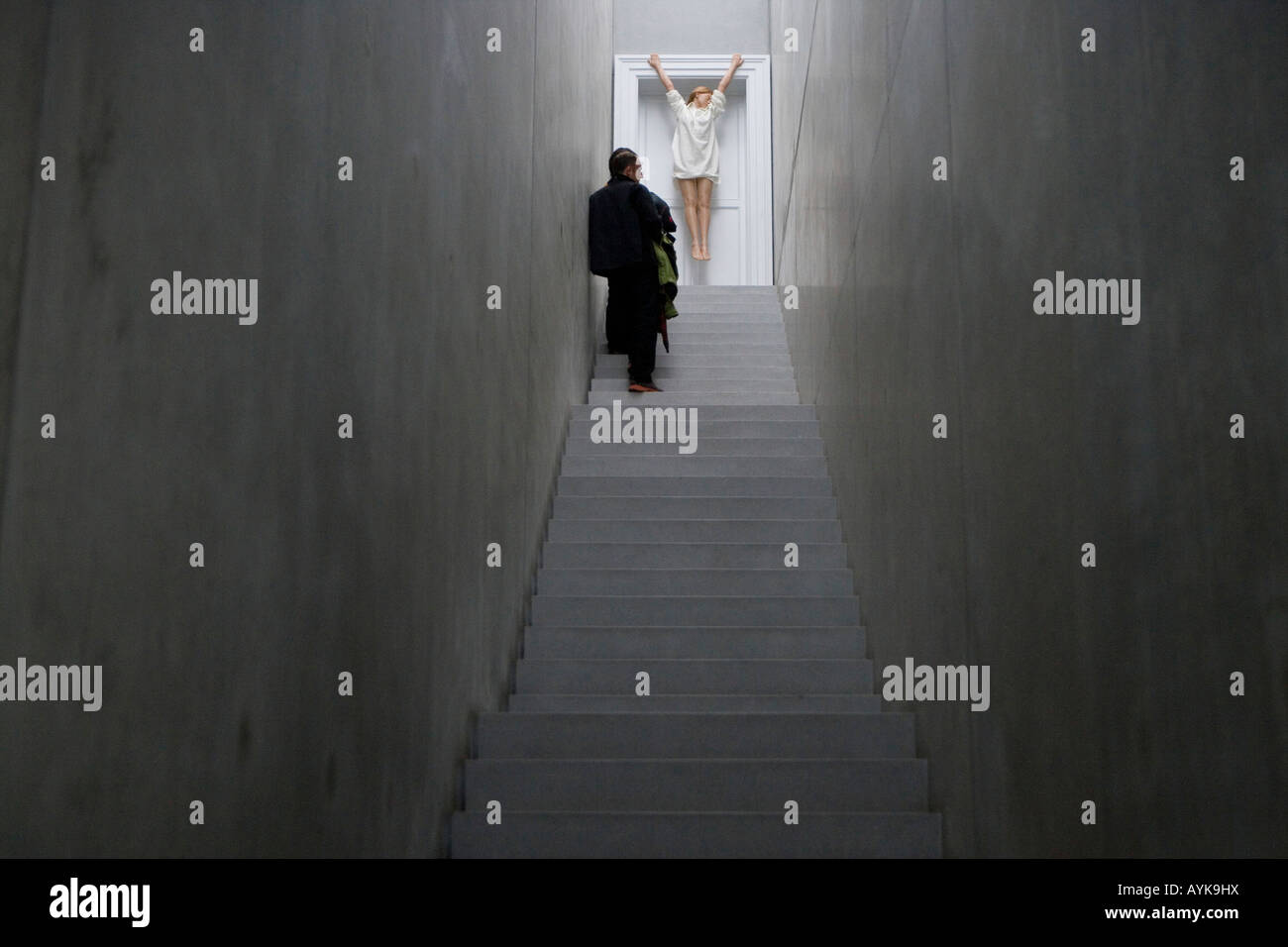 Museum Kunsthaus Bregenz construit par l'architecte suisse Peter Zumthor, photo montre une exposition de Maurizio Cattelan Banque D'Images