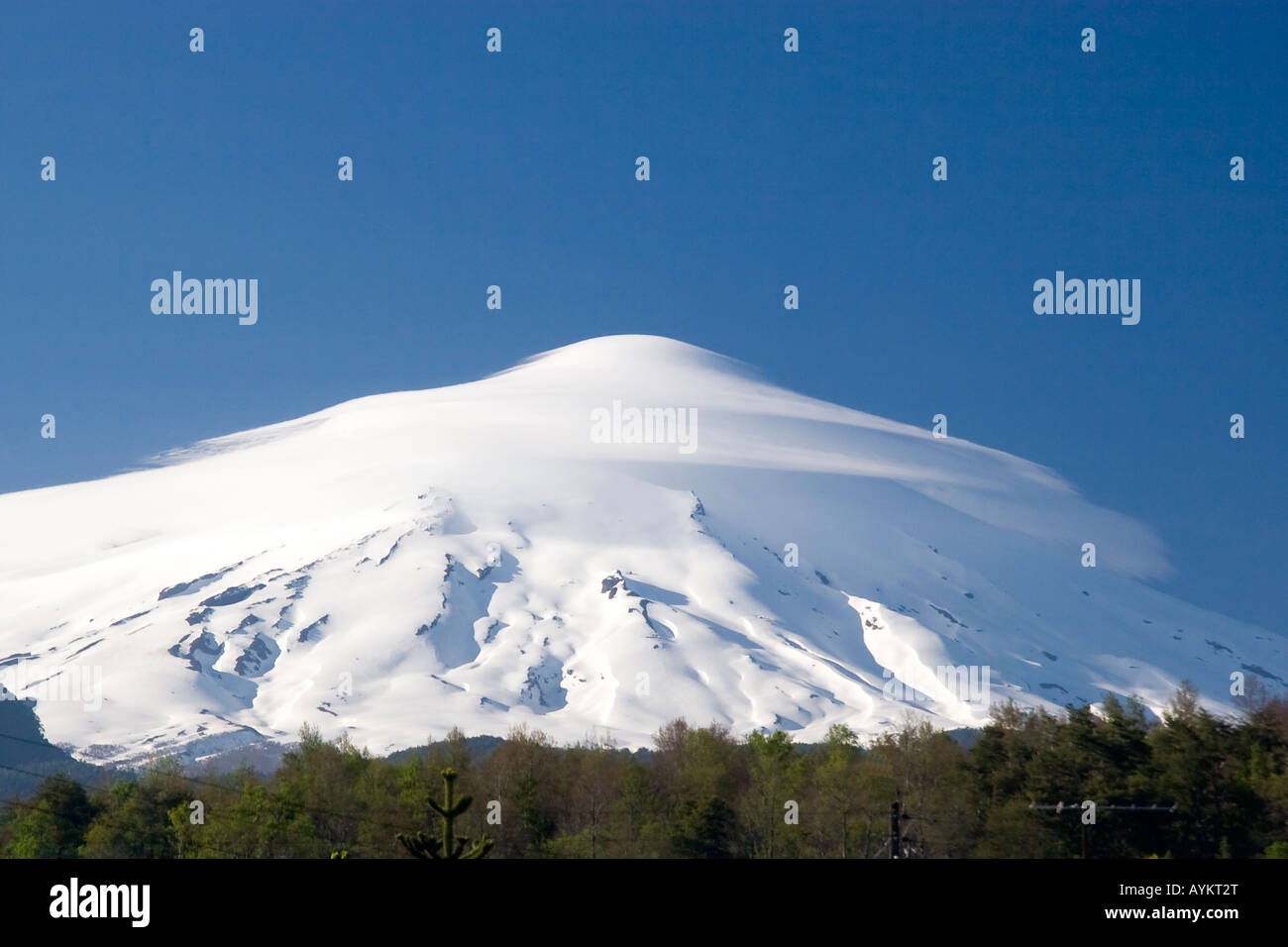 Formation fort lenticulaire sur Villarica Volcan chilien dans le Lake District Banque D'Images