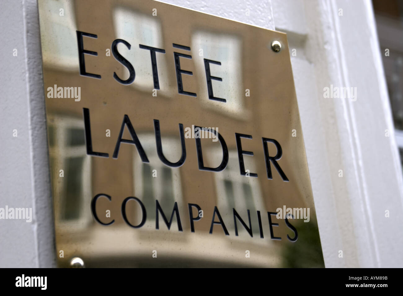 Estee Lauder signature logo Mayfair Londres W1 Banque D'Images