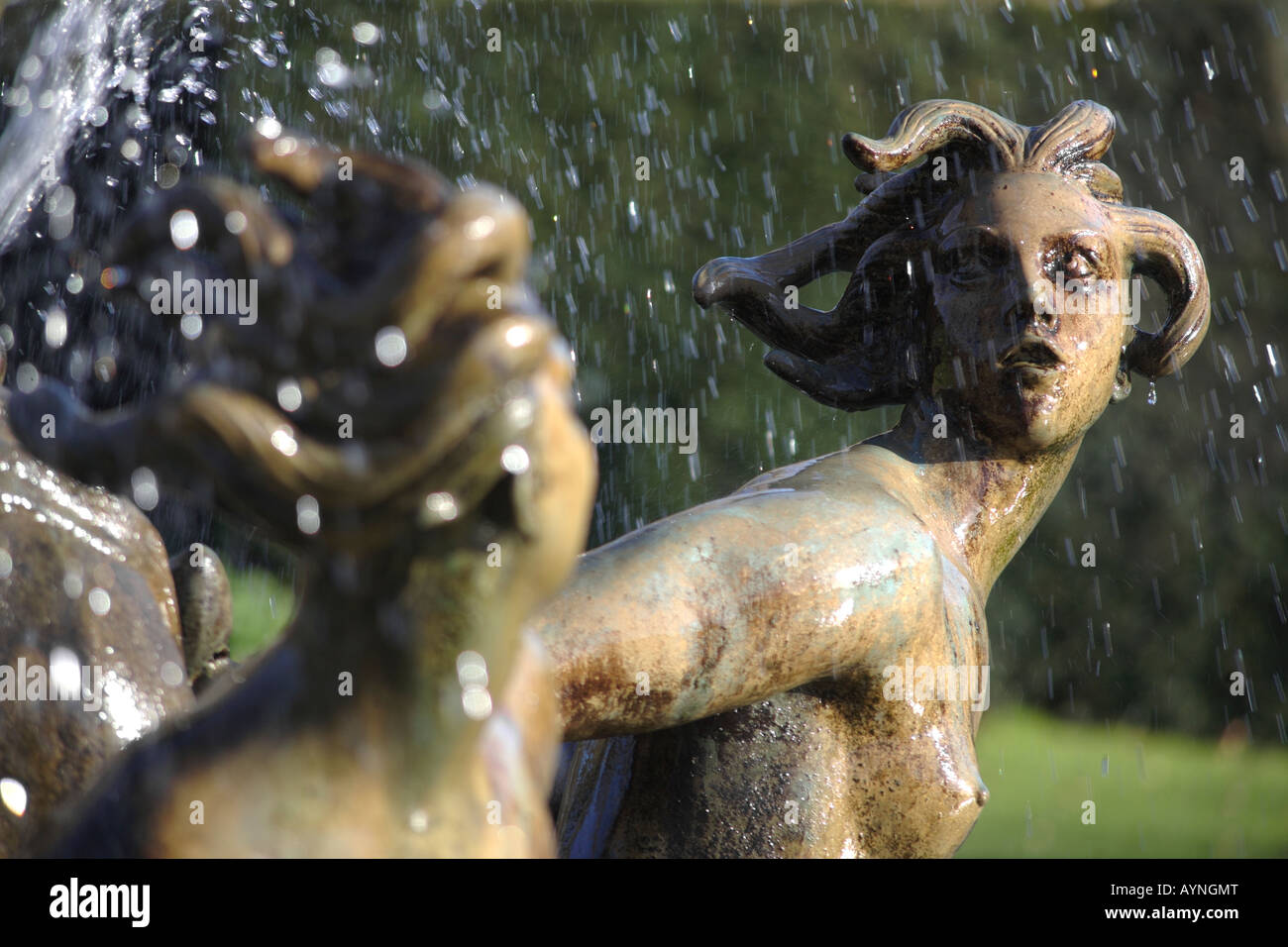 Fontaine du Triton, ronde des statues. Queen Mary's Gardens, Inner Circle, Regents Park, Londres, Angleterre Banque D'Images
