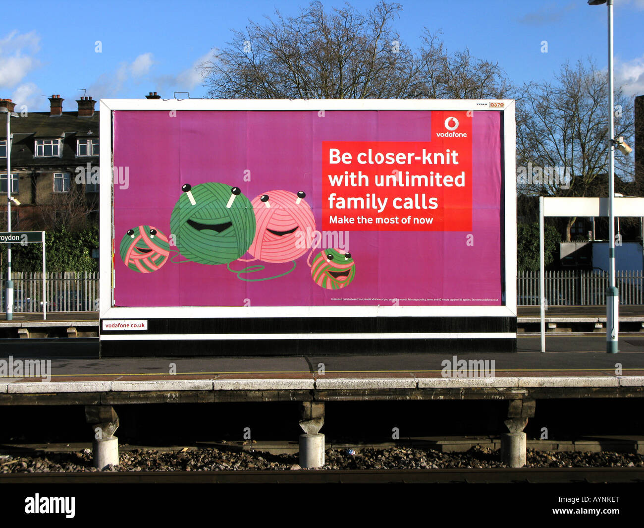 Panneau publicitaire Vodafone, la gare d'East Croydon, Royaume-Uni Banque D'Images