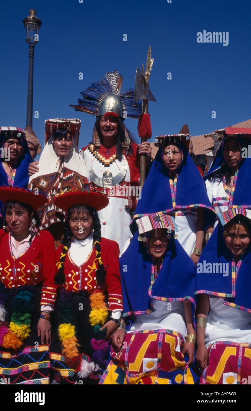 Amérique du Sud PÉROU Cuzco Personnes en costume traditionnel à l'Inti Raymi Festival Inca du Soleil Banque D'Images
