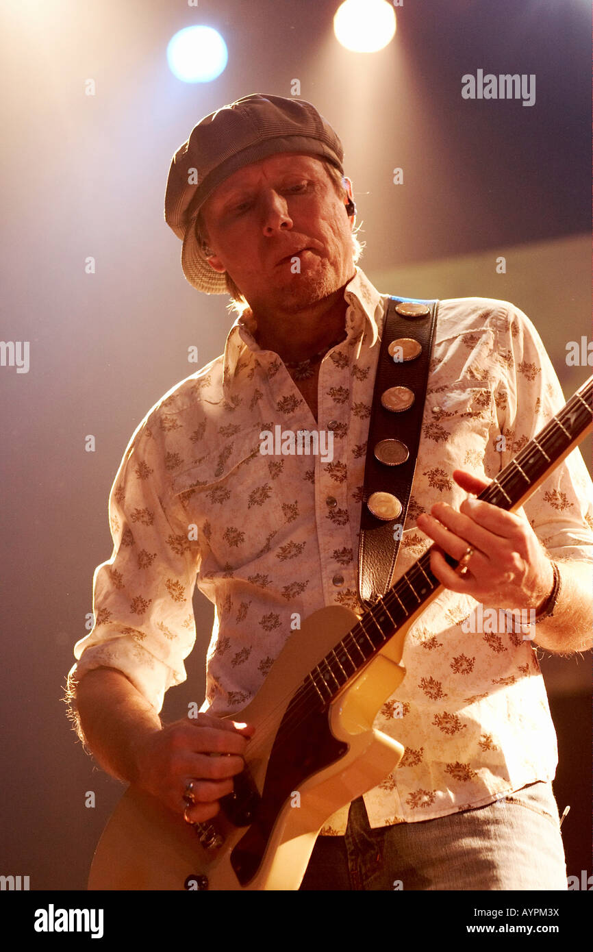 Muddy Manninen guitariste, Wishbone Ash Argus, concert Tour 2008, Février 17, 2008 à Z7 à Pratteln, Suisse Banque D'Images
