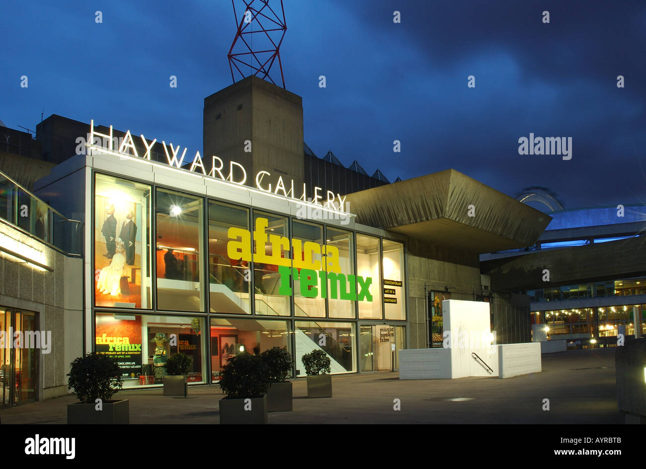 La Hayward Gallery la nuit Banque D'Images