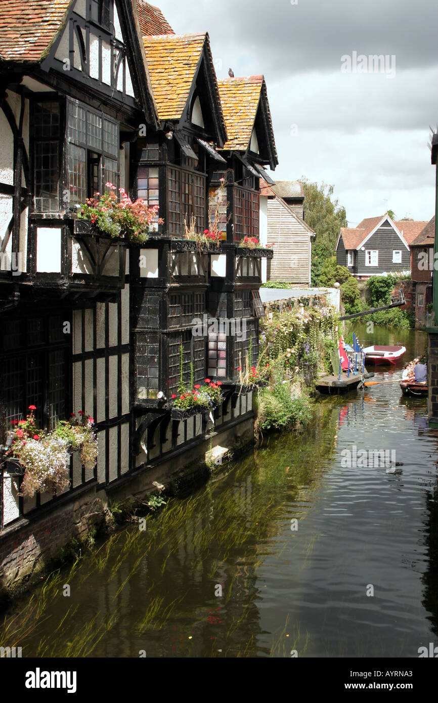 Les Tisserands House, sur la rivière Stour, Canterbury, Kent Banque D'Images