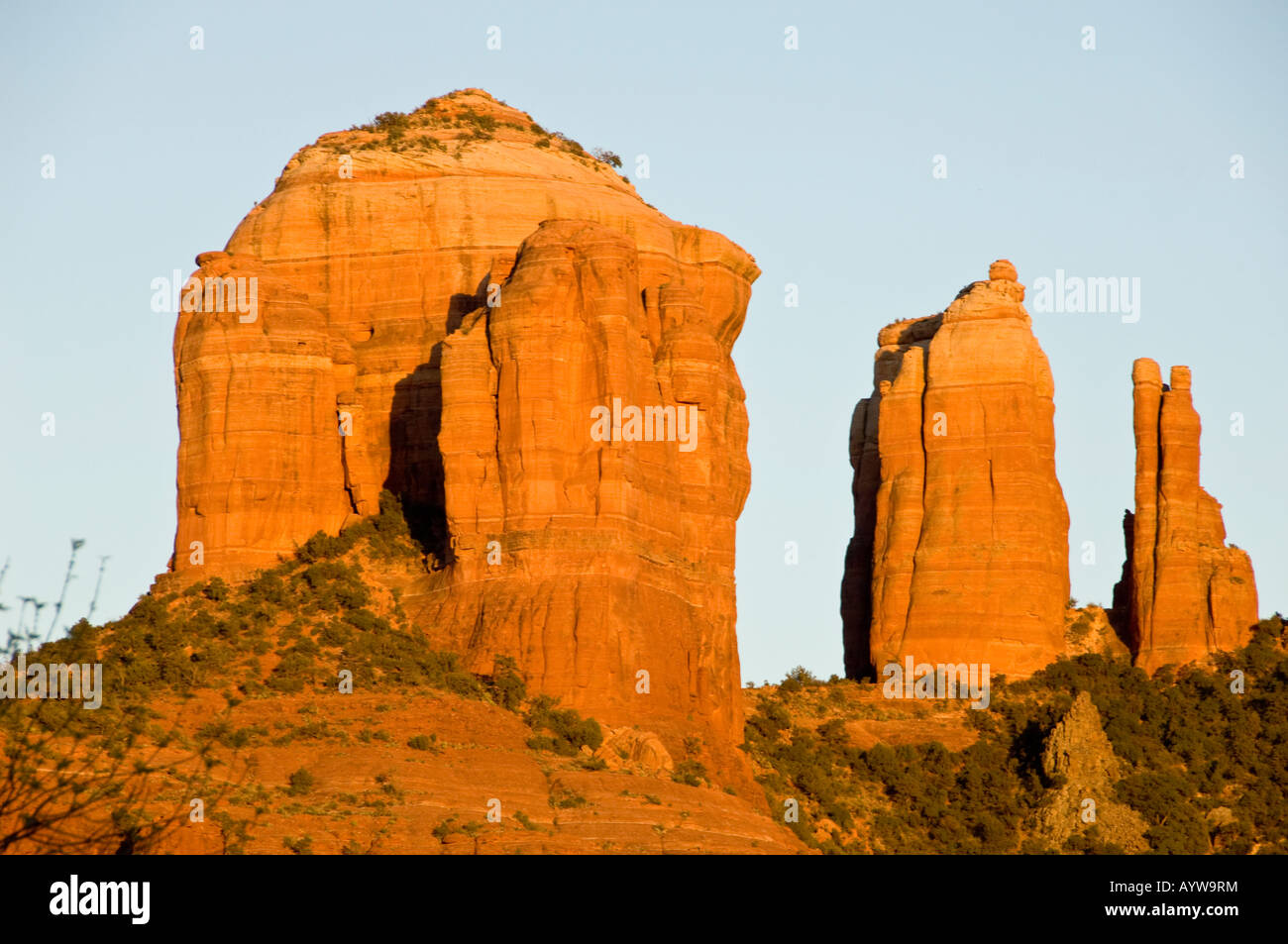 Cathedral Rock de l'Oak Creek Crossing au coucher du soleil Banque D'Images