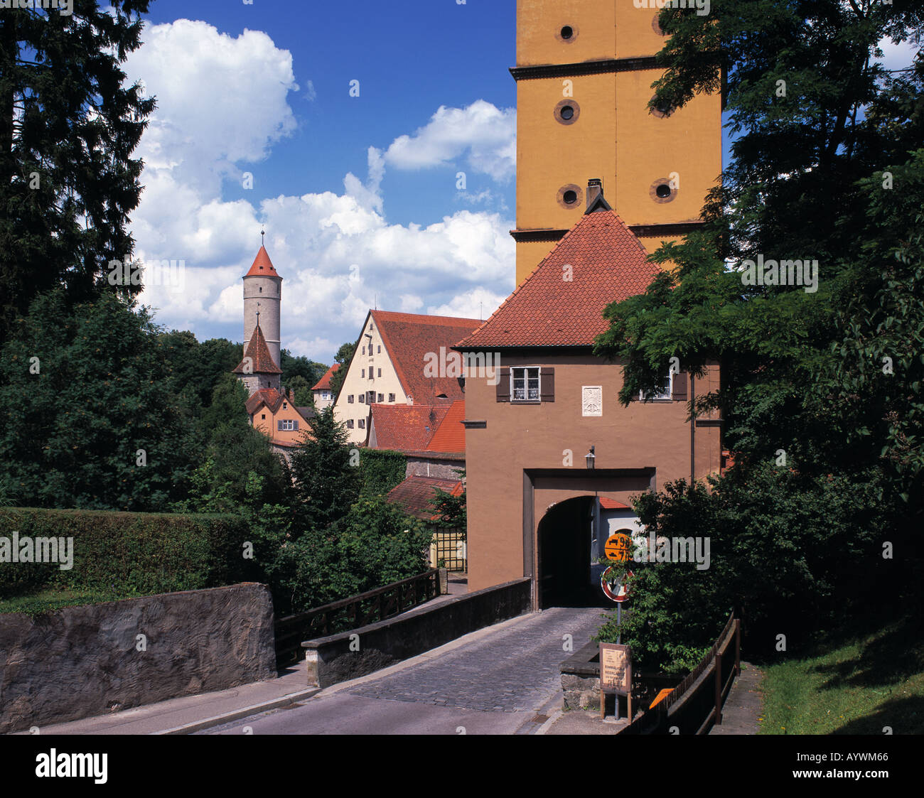 Dreikoenigsturm Stadtbefestigung mit, Gruener Turm, Kornhaus, Segringer Tor, Dinkelsbuehl, Woernitz, Bayern, Mittelfranken Banque D'Images