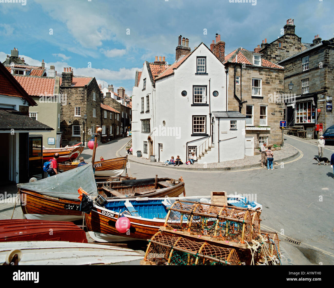 Go YORKSHIRE ROBIN HOODS BAY Banque D'Images