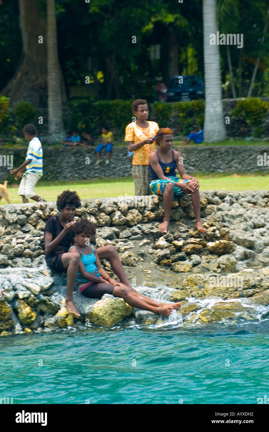 Salon de coiffure en plein air port Madang PNG Banque D'Images