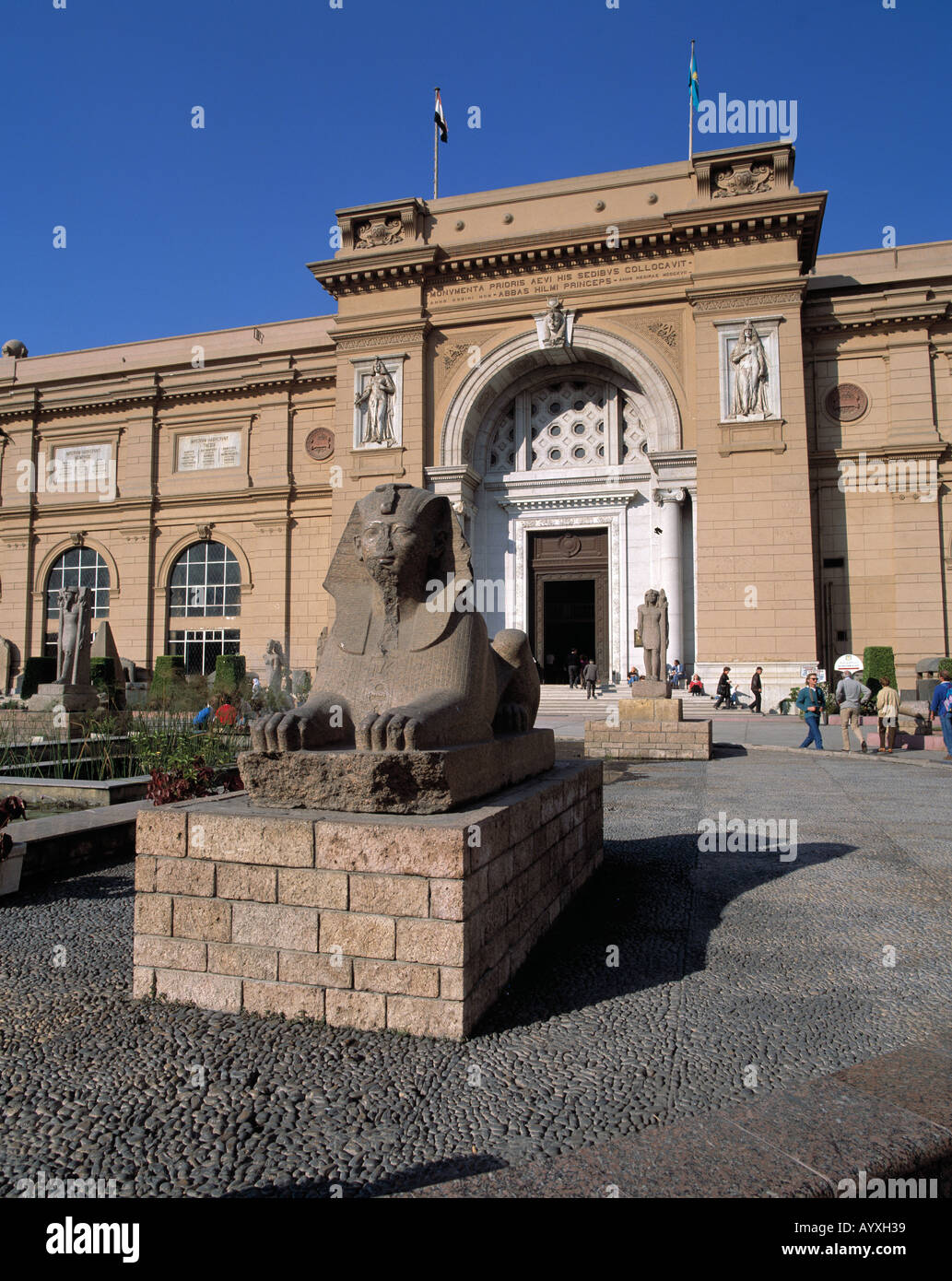 Eingang Aegyptisches Museum, Sphinx, statue, Skulptur, Kairo, Unteraegypten Banque D'Images