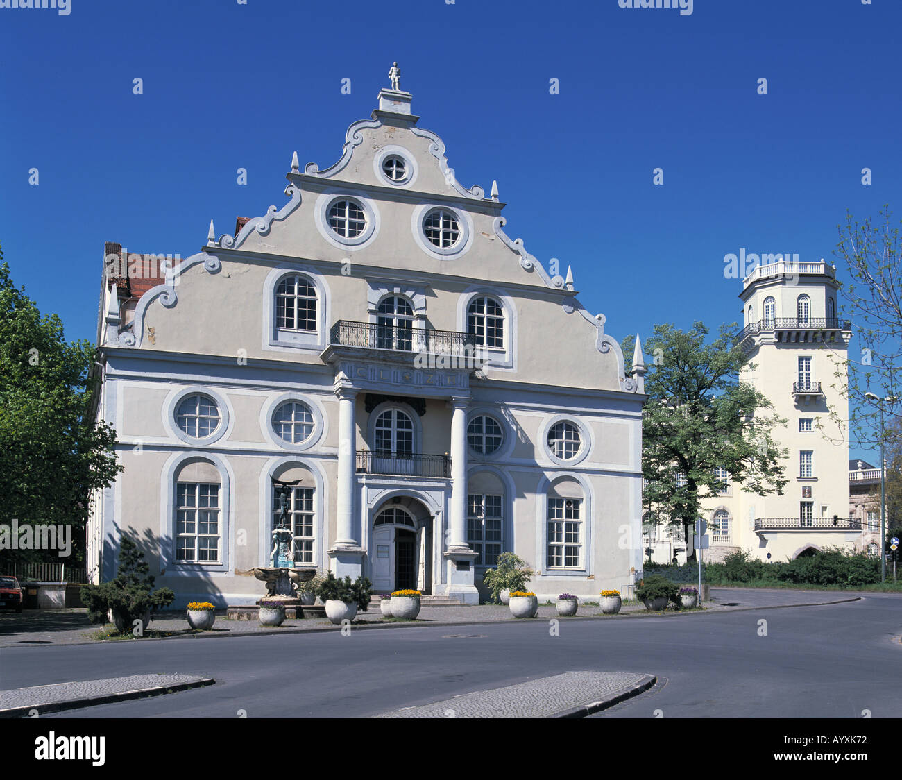 Ottoneum Naturkundemuseum und Turm des Museum Fridericianum, Ausstellungsgebaeude der Documenta, Kassel, Hesse Banque D'Images