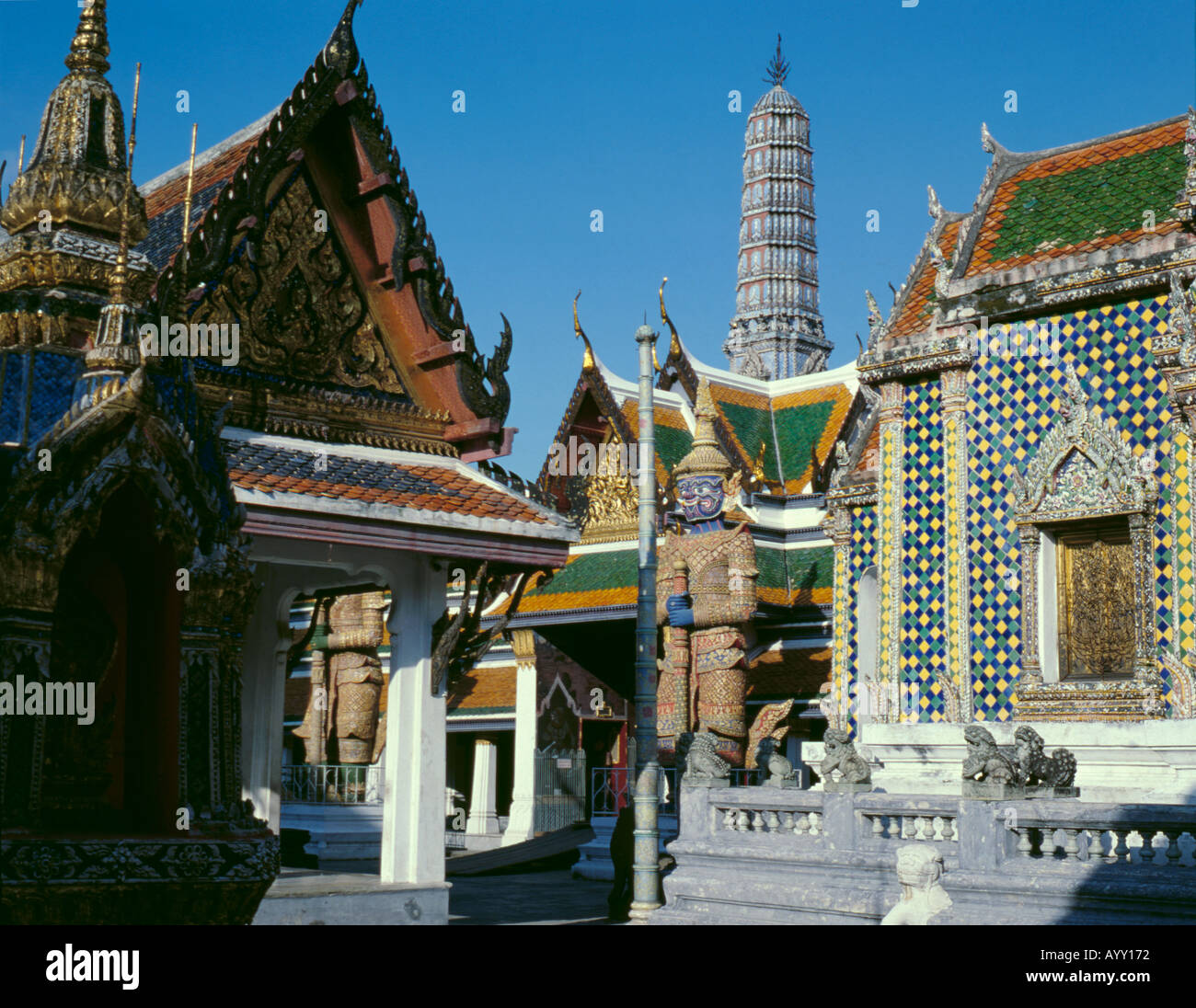 Vue générale, Wat Phra Keo, palais royal, Bangkok, Thailande, Asie. Banque D'Images