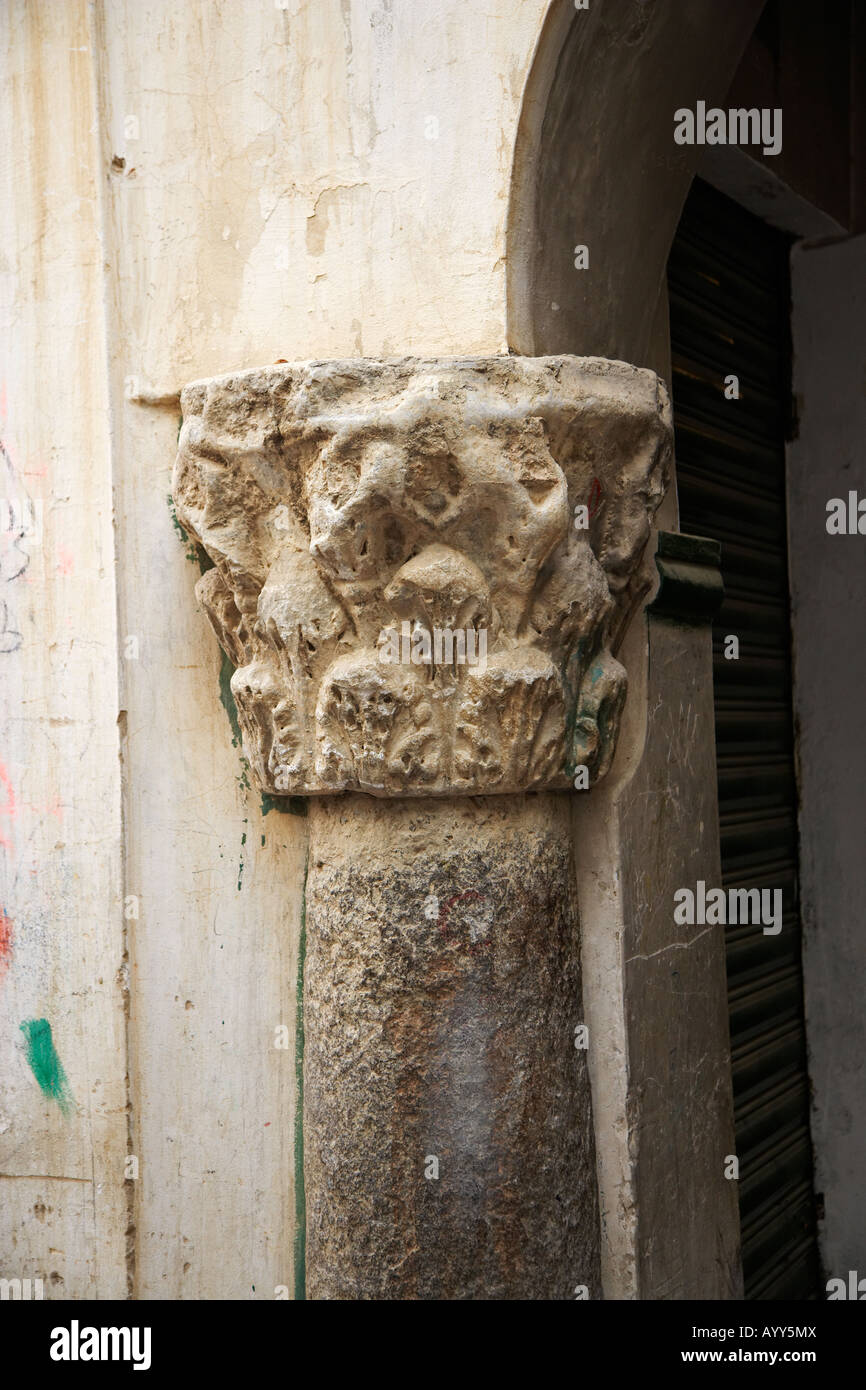 L'un des quatre piliers de l'époque romaine, le Souk de Tripoli Tripoli, Libye Banque D'Images