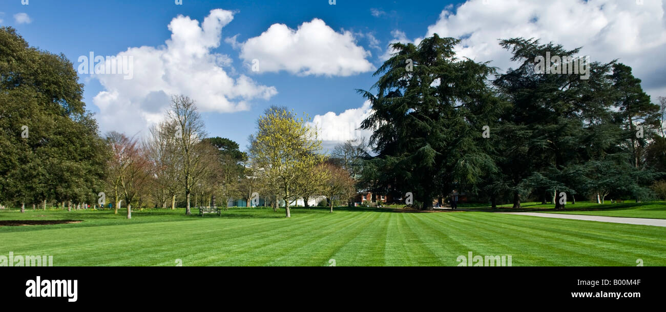 La pelouse en face de l'Europe chambre Royal Botanical Gardens de Kew London England UK Banque D'Images