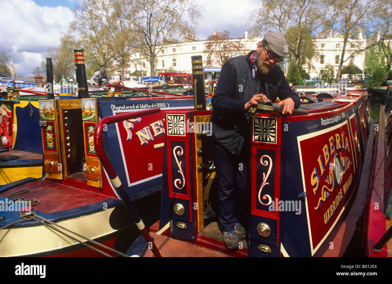 L'Angleterre, Londres. Barge Canal Festival à petite Venise, au nord de Londres. Banque D'Images