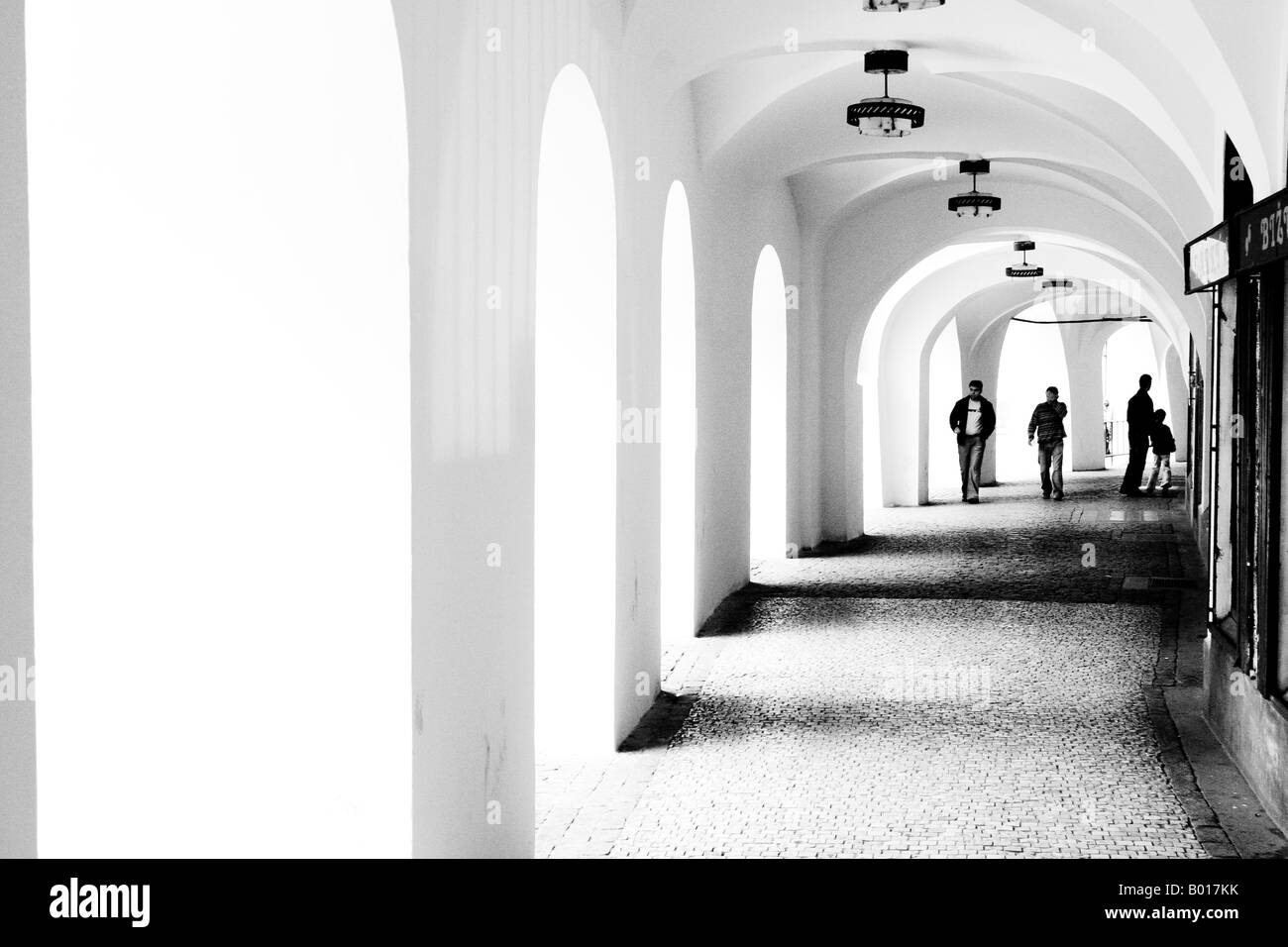 Passage voûté sur le bord sur Male namesti, Prague, République Tchèque Banque D'Images