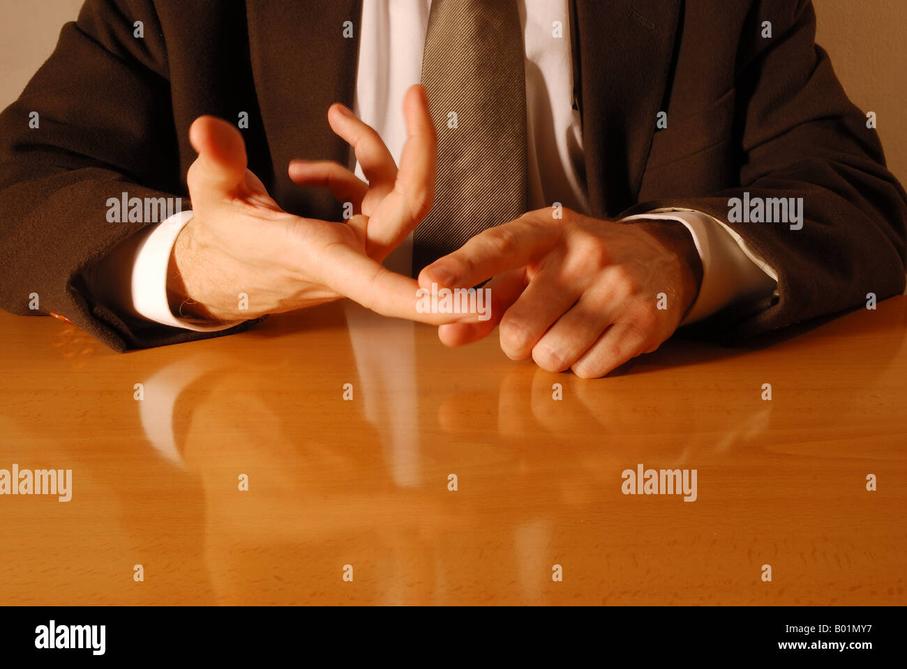 Les gestes de la main : comptage avec les doigts. Banque D'Images