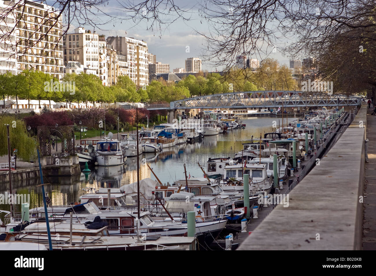 Port et jardin, Arsenal Paris, France, Europe Photo Stock - Alamy