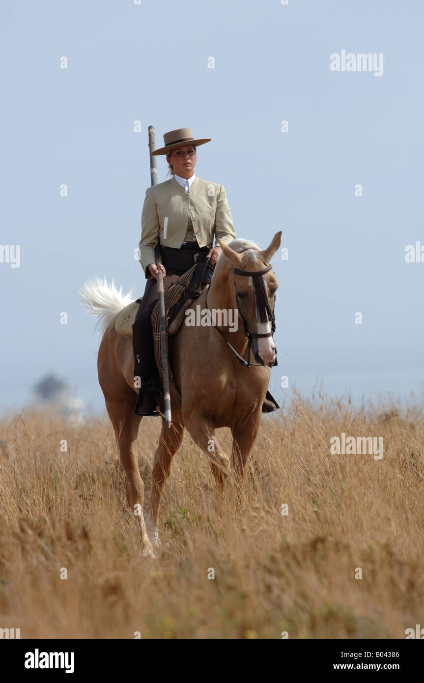 Spanische Reiterin Cavalier femme cheval Espagne Garrocha Banque D'Images