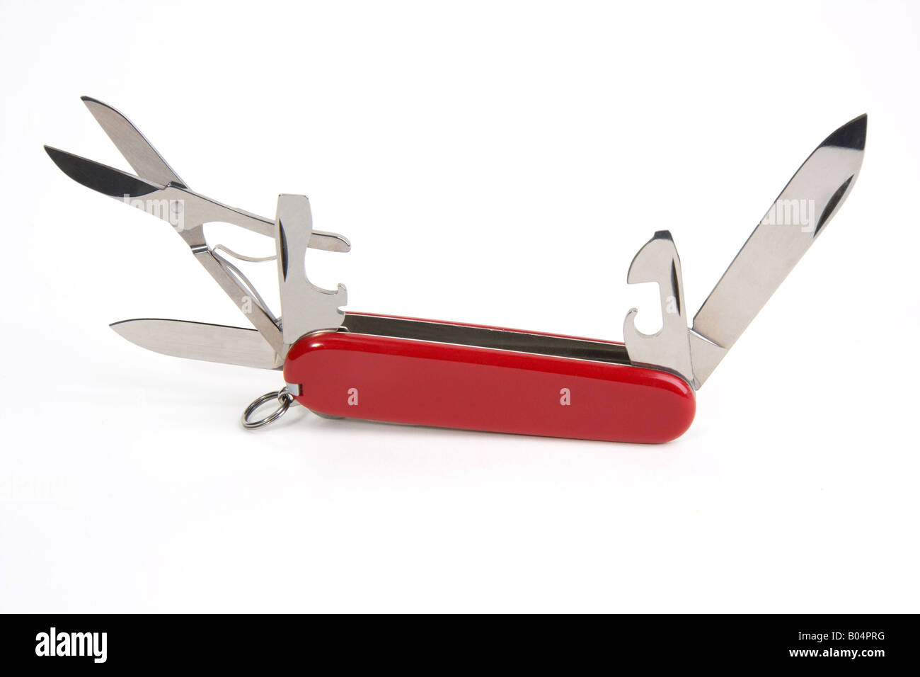 Couteau suisse avec toutes les lames et accessoires hors isolé sur fond blanc Banque D'Images