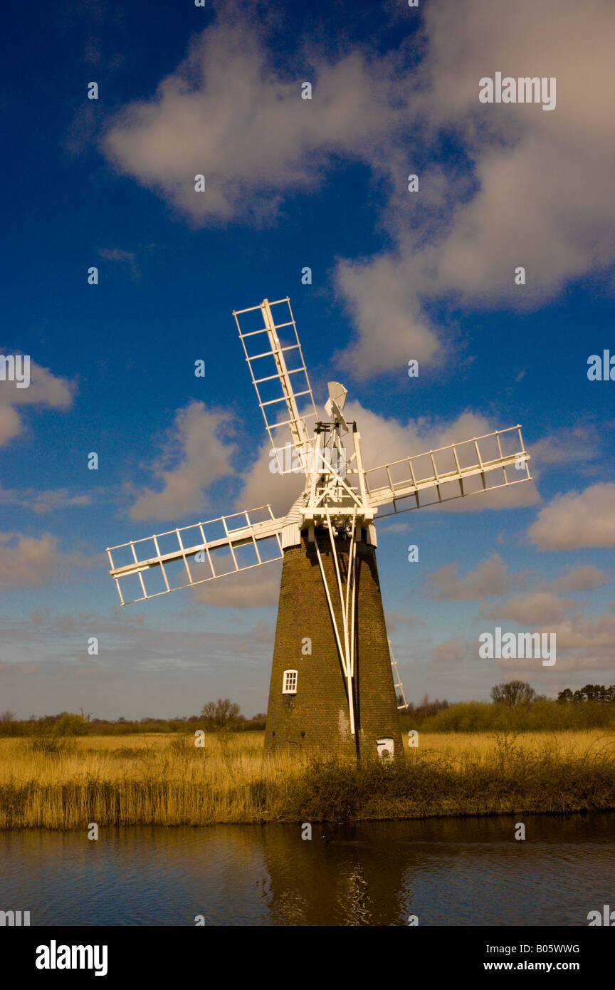 Turf Fen Mill,Comment Hill, Norfolk Broads Banque D'Images