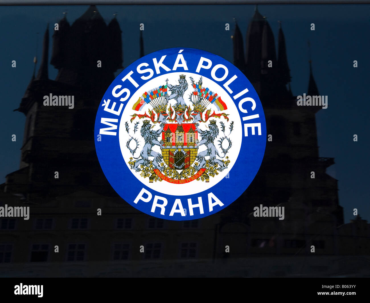 Signes de police Banque de photographies et d’images à haute résolution ...