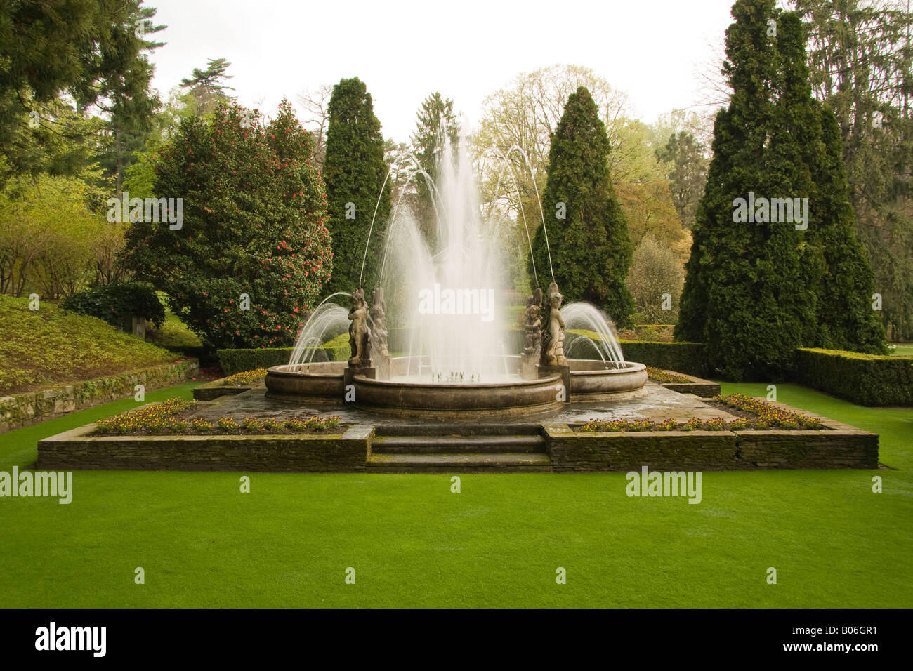 Jardin et la fontaine de la Villa Taranto Banque D'Images