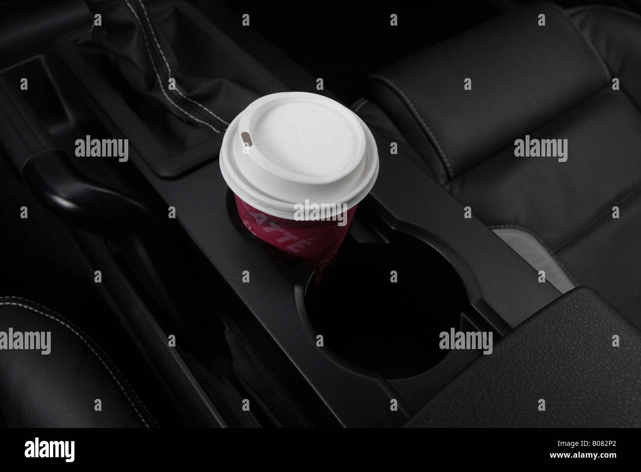 2008 Saleen S281 Supercharged en rouge - Support de tasse avec Prop Banque D'Images