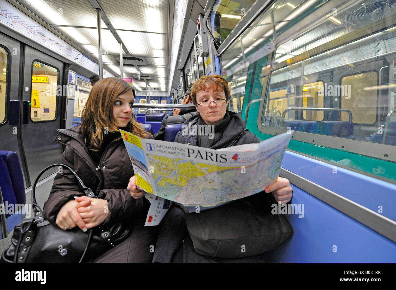 Paris metro map Banque de photographies et d’images à haute résolution ...
