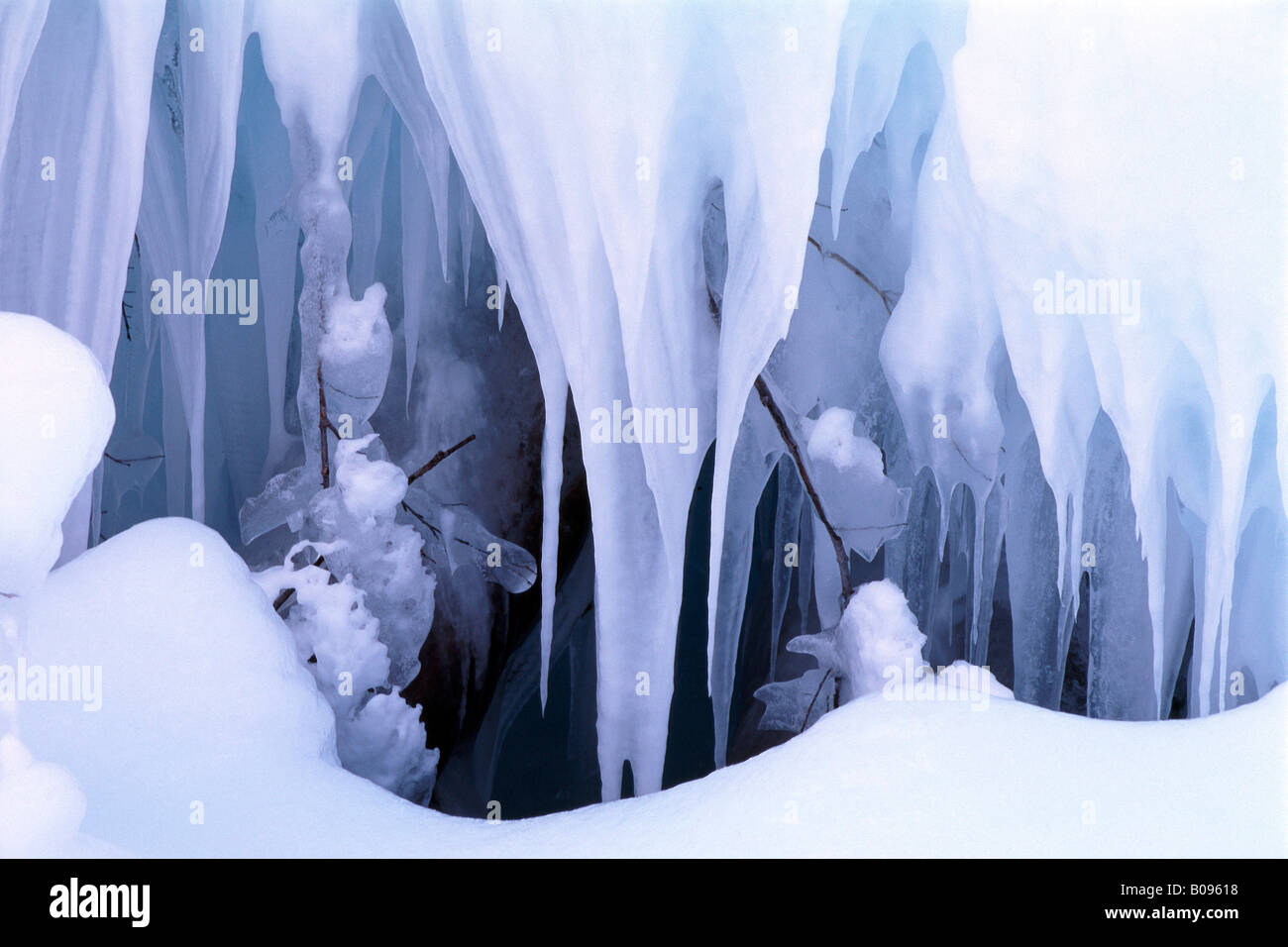 Les structures de glace, glaçons, Vomperloch, Karwendel, Tyrol, Autriche, Europe Banque D'Images