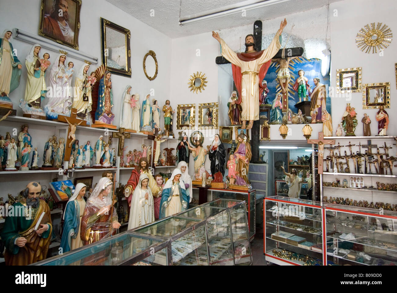 Boutique vendant des icônes religieuses chrétiennes, Bogota, Colombie Banque D'Images