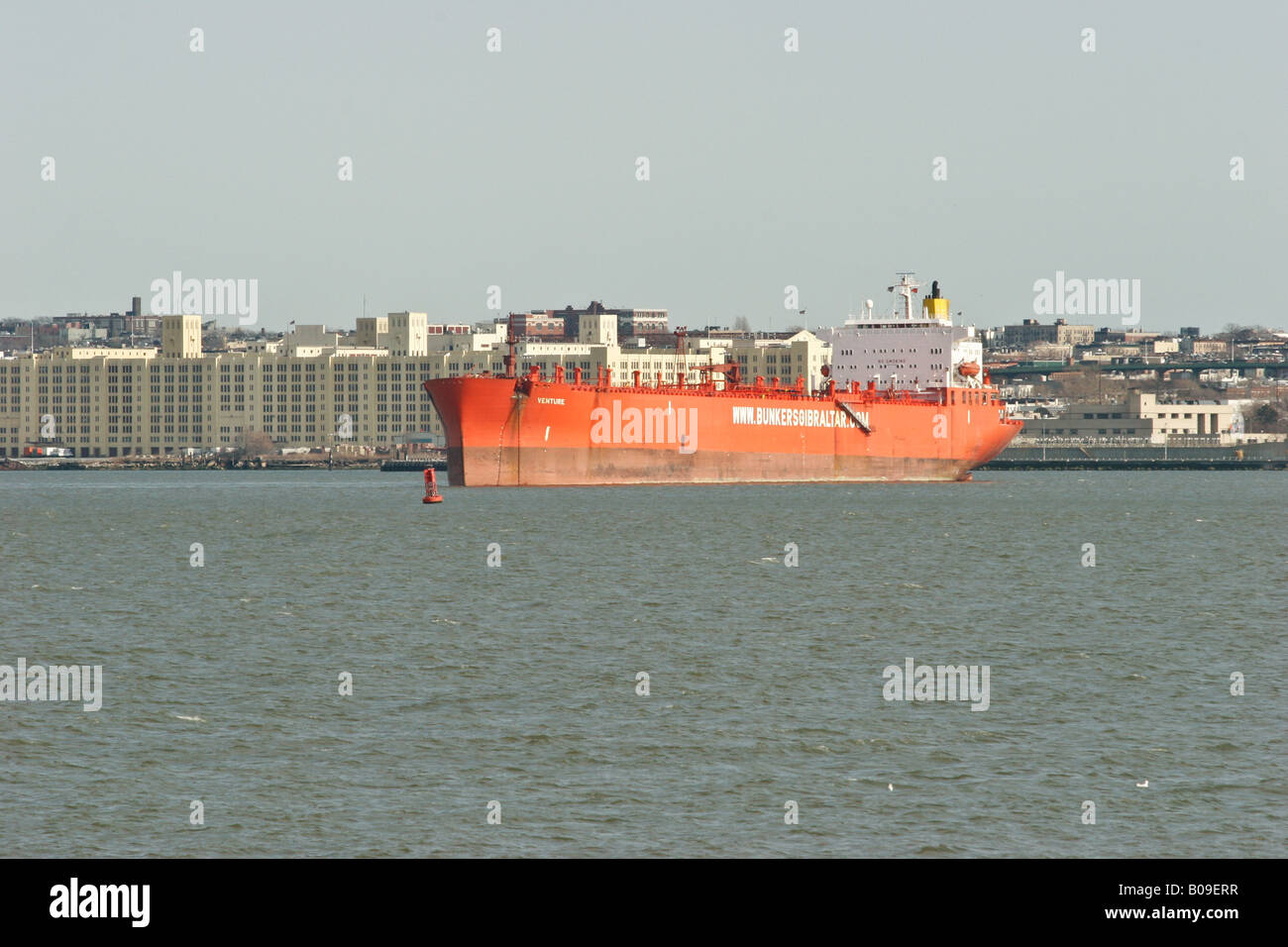 Bateaux sur le fleuve Hudson, New York, États-Unis d'Amérique. Banque D'Images