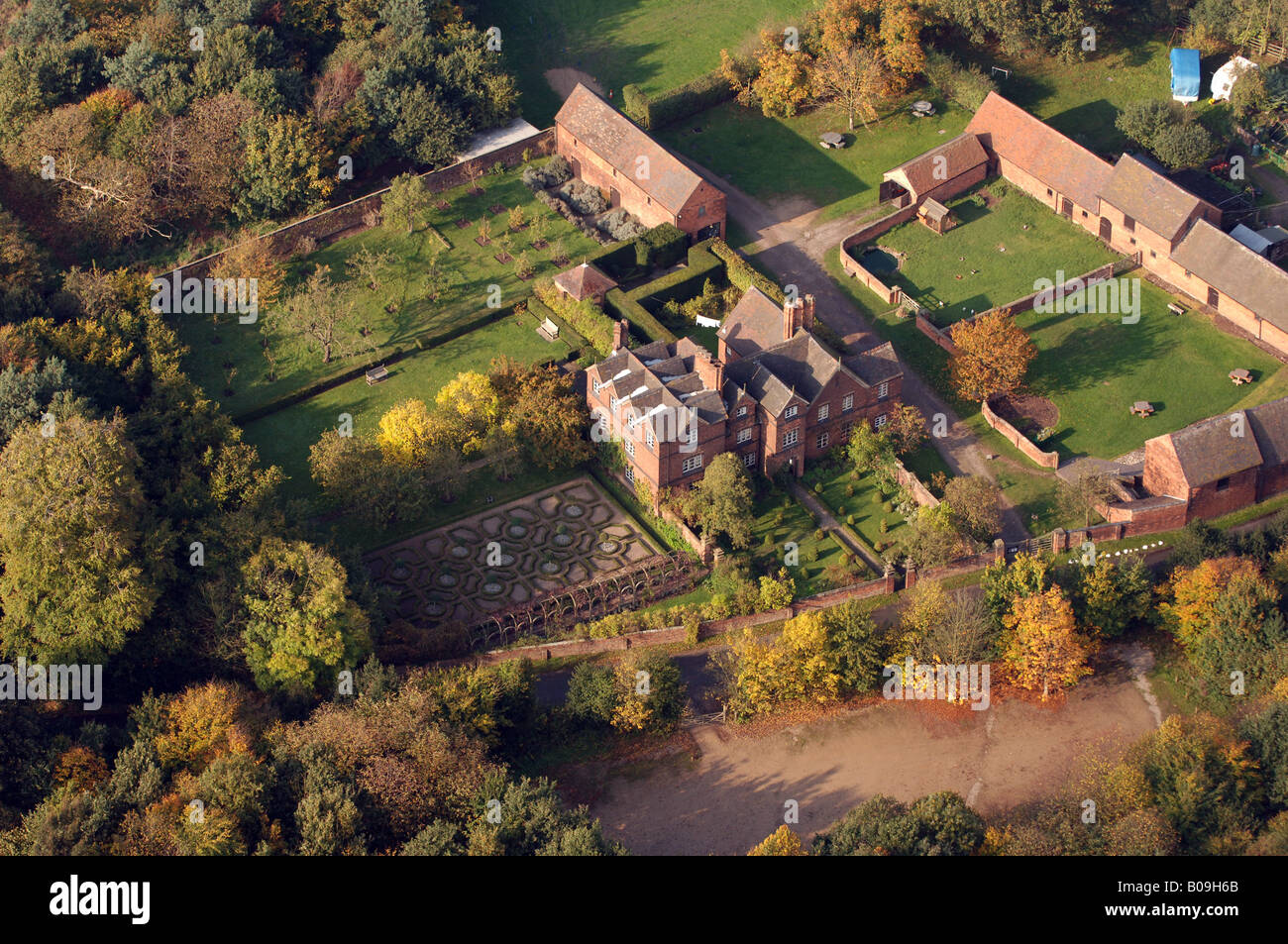 Vue aérienne de Moseley Old Hall près de Wolverhampton bt appartenant au National Trust England Uk Banque D'Images