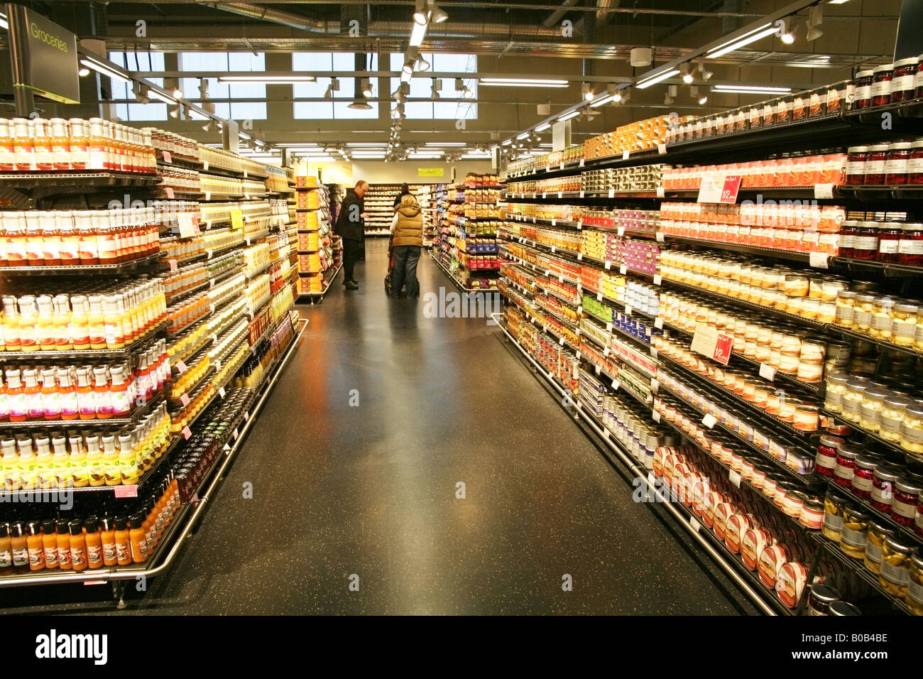 Les rayons des supermarchés dans le sud de Londres Banque D'Images