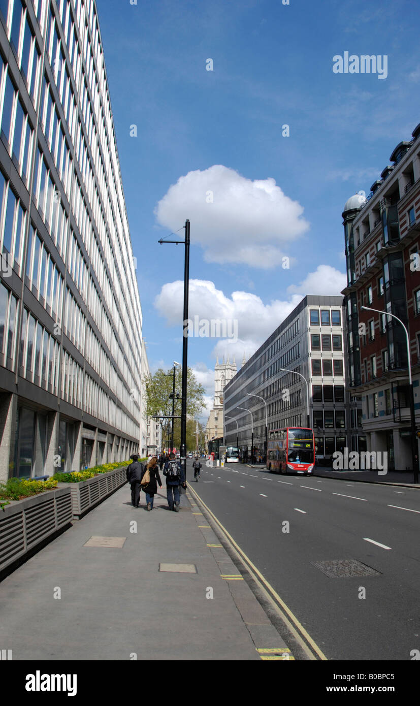 La rue Victoria à Westminster London SW1 Angleterre Banque D'Images