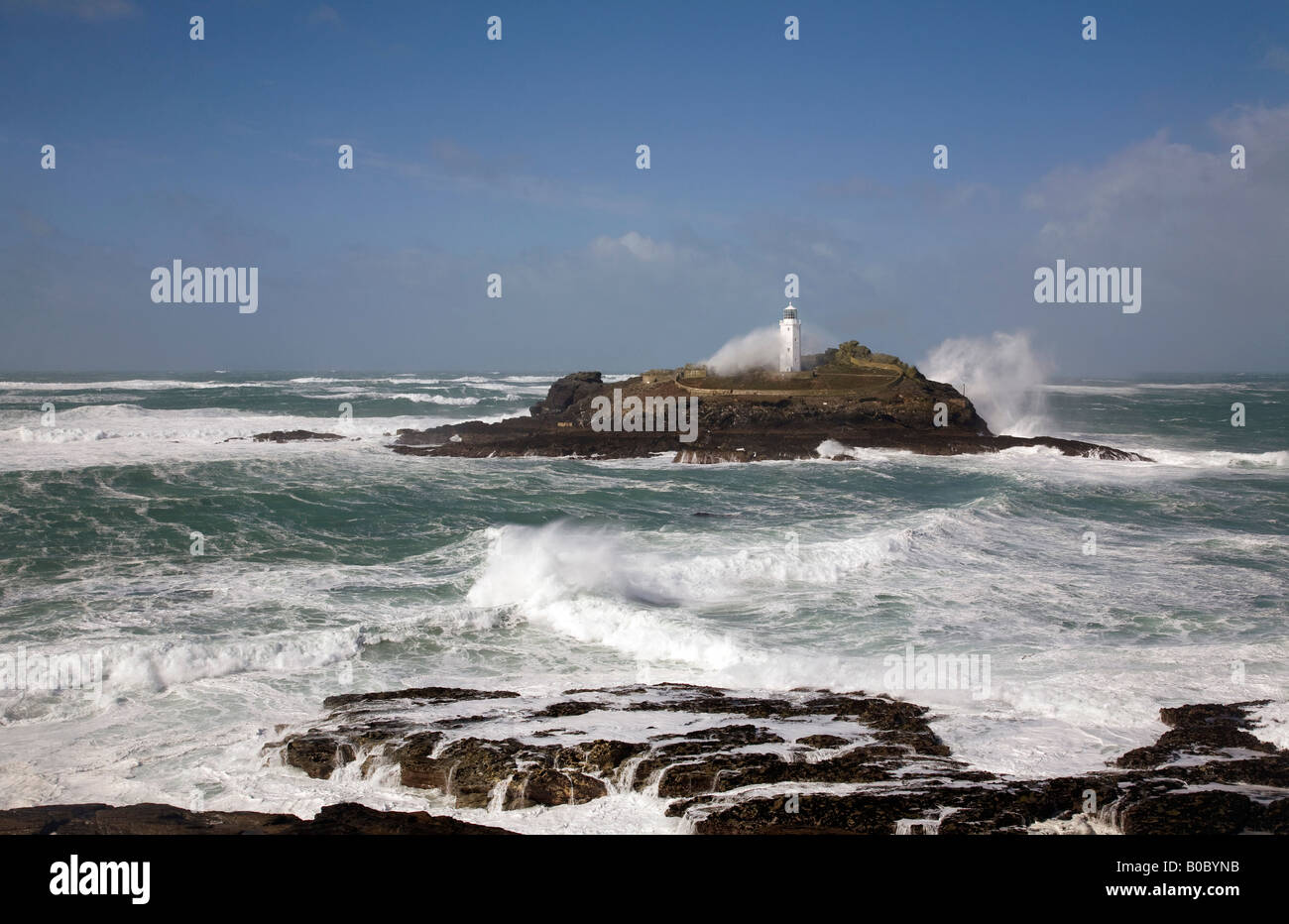 Conditions de tempête cornwall godrevy lighthouse Banque D'Images