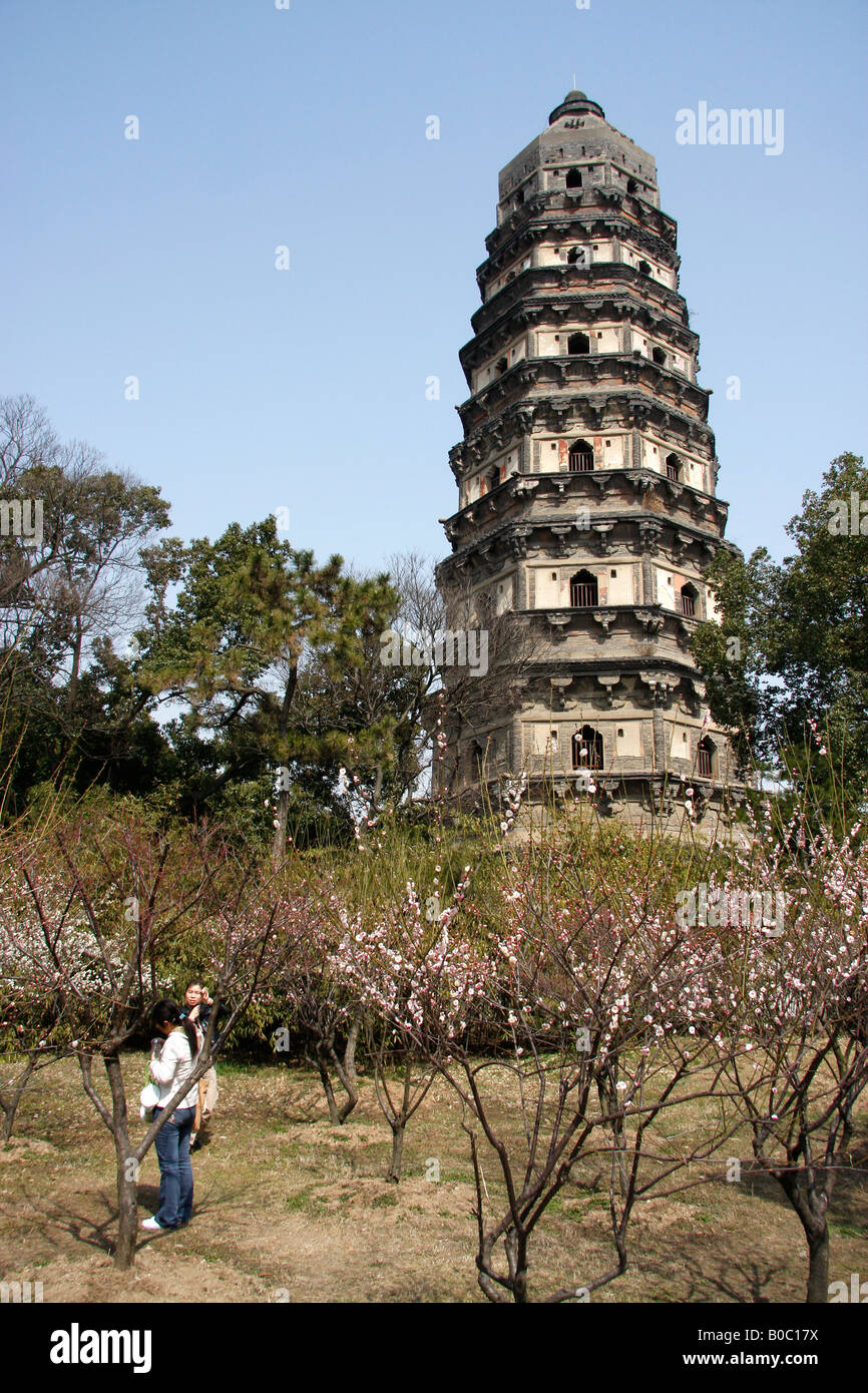 La pagode de la colline du tigre au Temple, Suzhou, Chine Banque D'Images